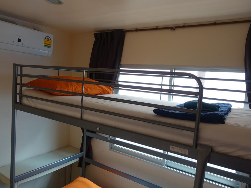Cb Ekkamai Hotell Bangkok Eksteriør bilde